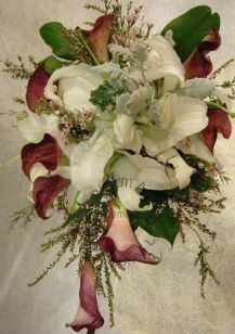 CODE 71989 - Wedding Bouquet of Lilium and Zantedeschia
